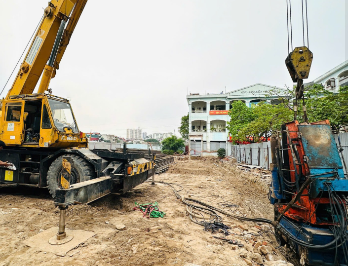 Thi công ép cọc bê tông tại công trình